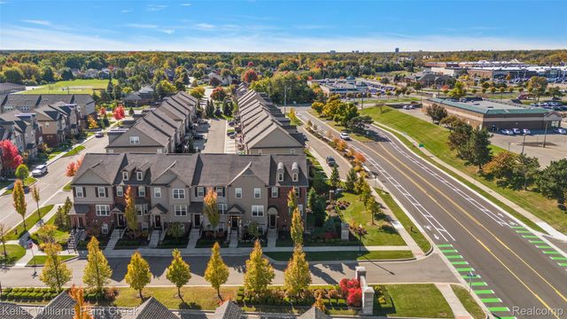 314 Glenhurst, Rochester Hills, MI 48307