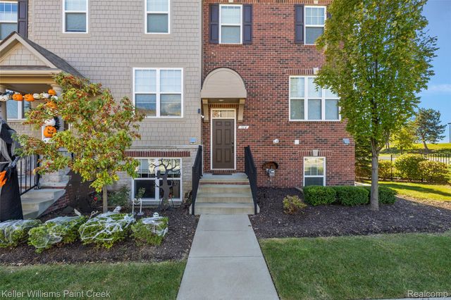 314 Glenhurst, Rochester Hills, MI 48307