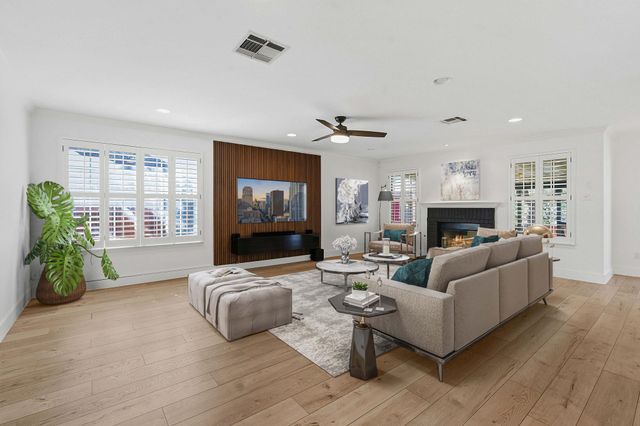 1511 Knoll Ridge DR, Cedar Park, TX 78613