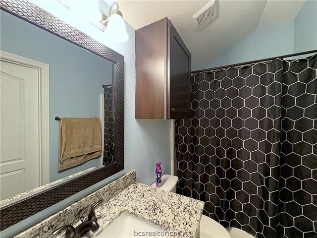 301 Southwest Parkway 308, College Station, TX 77840