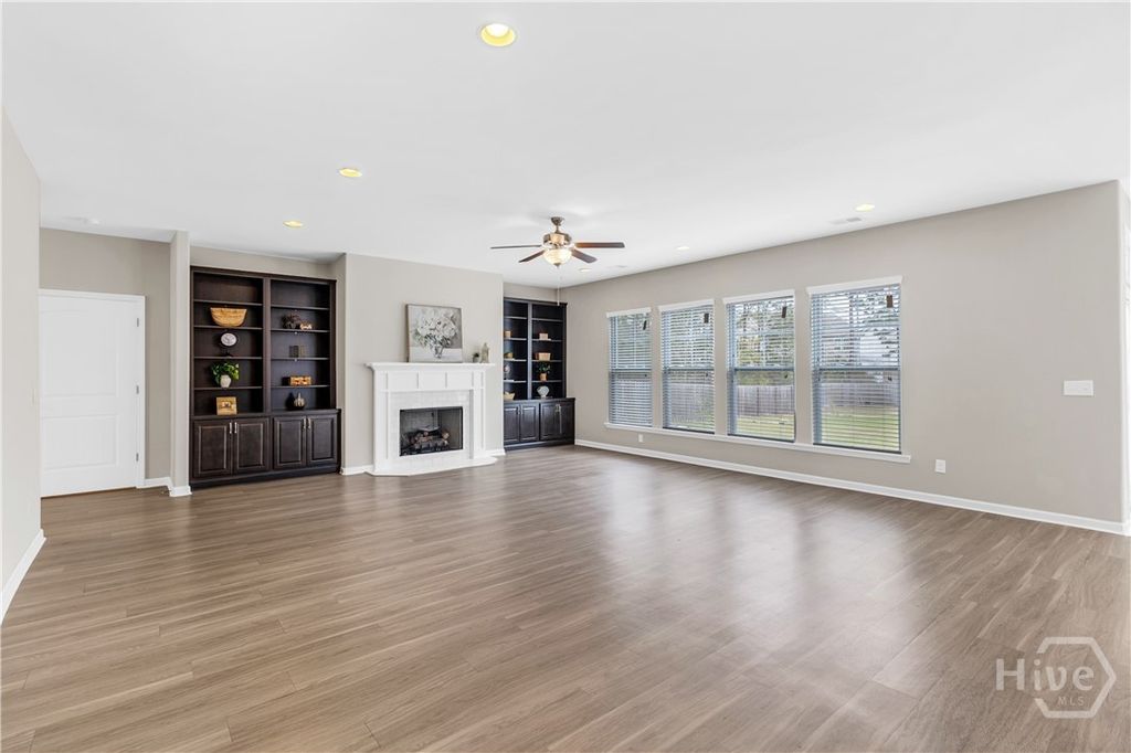 Image 12 of property listing at 264 Harmony Boulevard, Pooler, GA 31322