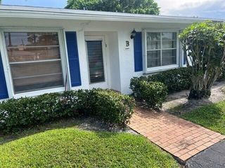 5452 Poppy Place B, Delray Beach, FL 33484
