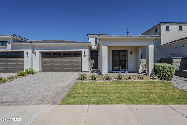 2660 E LONGHORN Court, Gilbert, AZ 85297