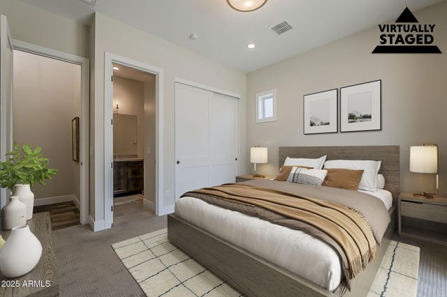 2660 E LONGHORN Court, Gilbert, AZ 85297