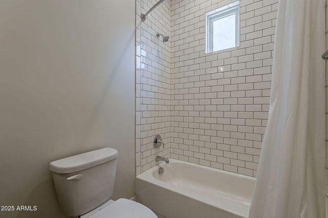 2660 E LONGHORN Court, Gilbert, AZ 85297