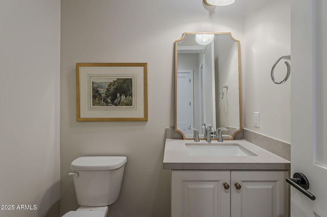 2660 E LONGHORN Court, Gilbert, AZ 85297