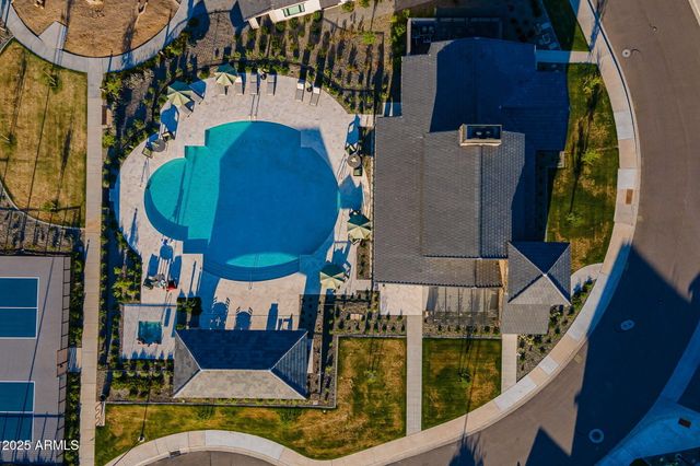 2660 E LONGHORN Court, Gilbert, AZ 85297