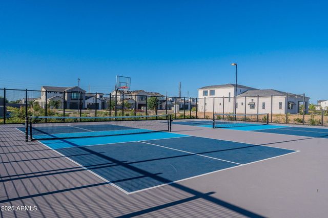 2660 E LONGHORN Court, Gilbert, AZ 85297