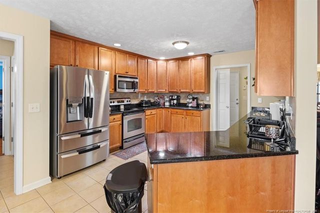 5704 Gentleman Drive, Hope Mills, NC 28348