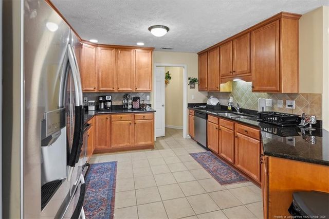 5704 Gentleman Drive, Hope Mills, NC 28348