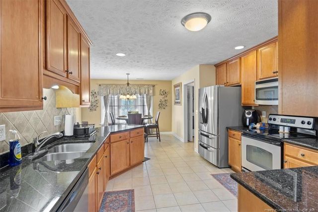 5704 Gentleman Drive, Hope Mills, NC 28348