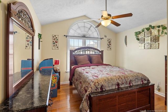 5704 Gentleman Drive, Hope Mills, NC 28348