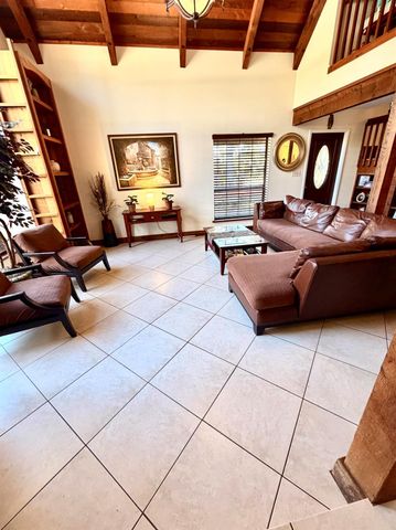 505 SE 18th Way, Okeechobee, FL 34974