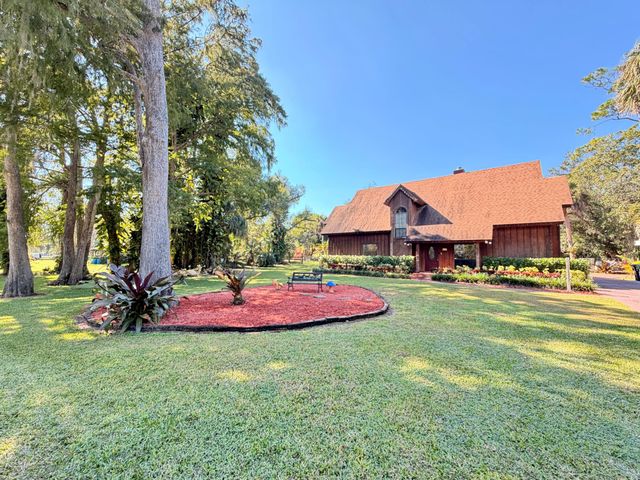 505 SE 18th Way, Okeechobee, FL 34974