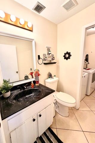 505 SE 18th Way, Okeechobee, FL 34974