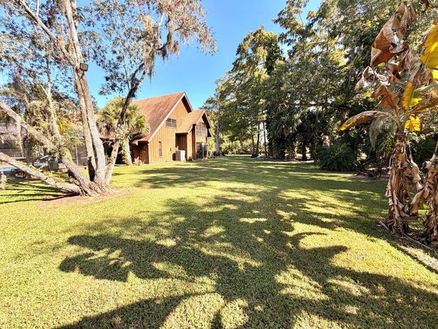 505 SE 18th Way, Okeechobee, FL 34974