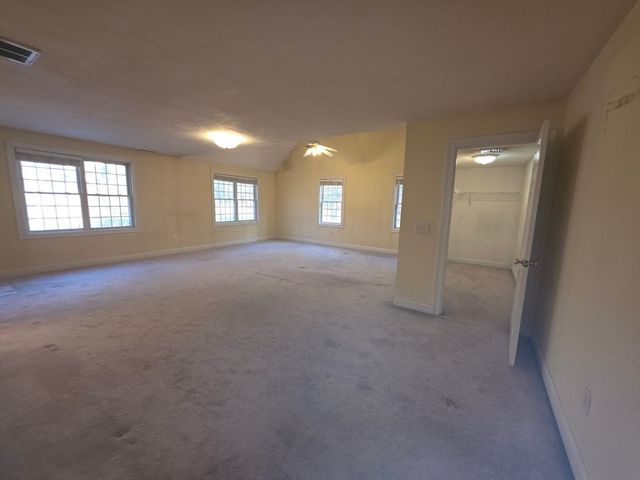 345 New Boston Rd, Sturbridge, MA 01566