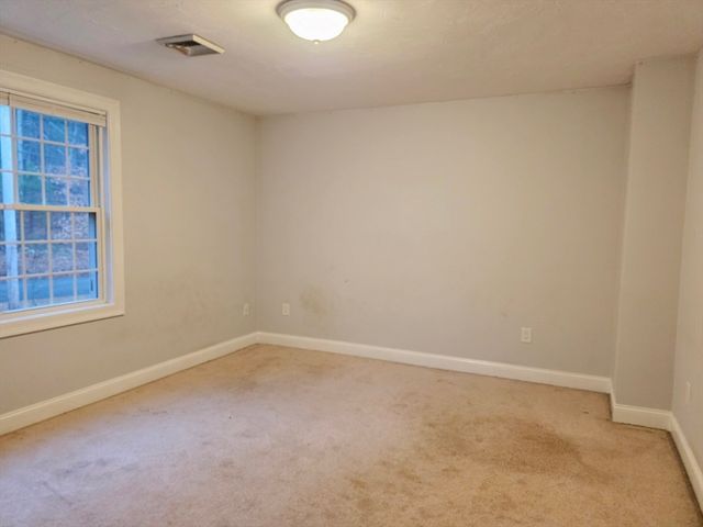 345 New Boston Rd, Sturbridge, MA 01566