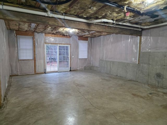 345 New Boston Rd, Sturbridge, MA 01566