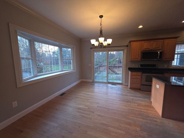 345 New Boston Rd, Sturbridge, MA 01566