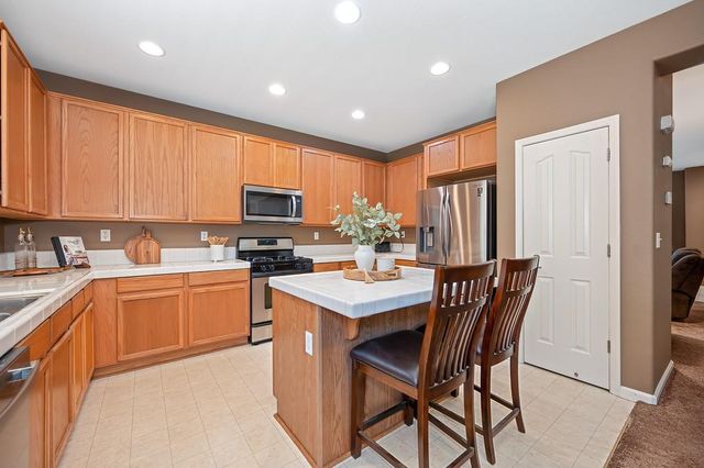 721 Dover Ln, Lincoln, CA 95648