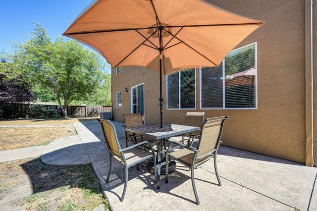 721 Dover Ln, Lincoln, CA 95648
