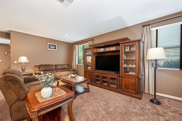 721 Dover Ln, Lincoln, CA 95648