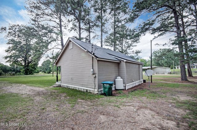 8962 Pleasant Hill Rd Road, Carthage, MS 39051