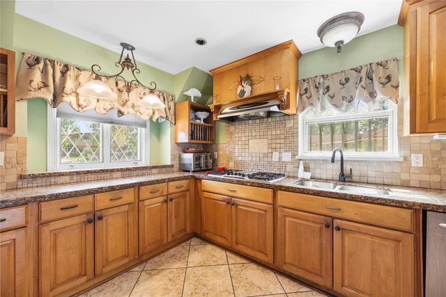 2414 Sieber Drive, Houston, TX 77017
