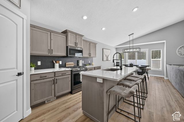 63 W ADAMS CV, Saratoga Springs, UT 84045