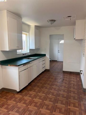6230 Hayes St, Oakland, CA 94621