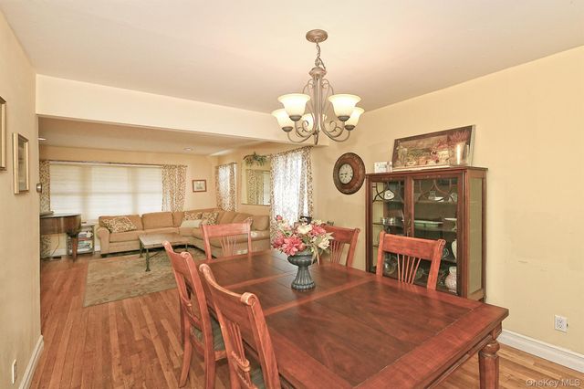 182 Siegel Boulevard, Babylon, NY 11702