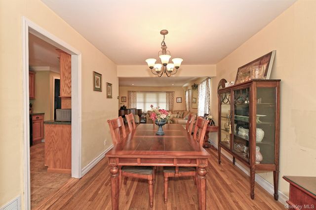 182 Siegel Boulevard, Babylon, NY 11702