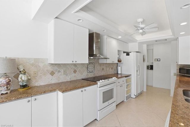 3852 Essex PL, Bonita Springs, FL 34134