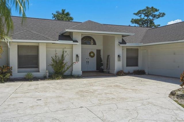 3852 Essex PL, Bonita Springs, FL 34134