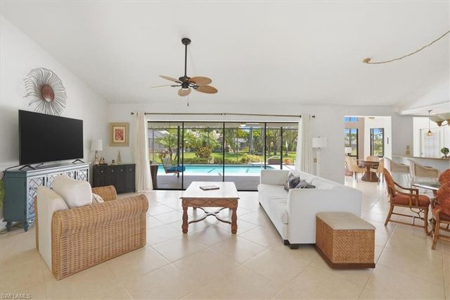 3852 Essex PL, Bonita Springs, FL 34134