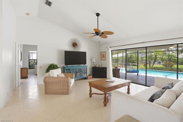 3852 Essex PL, Bonita Springs, FL 34134
