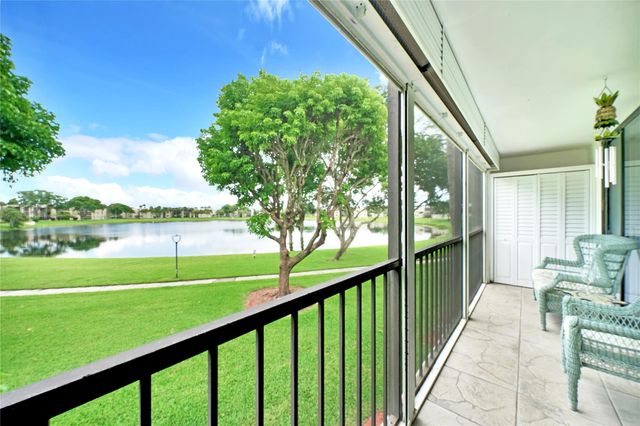 5250 Las Verdes Cir 212, Delray Beach, FL 33484