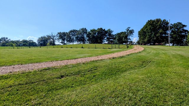 1451 Osborne Rd, Adolphus, KY 42120