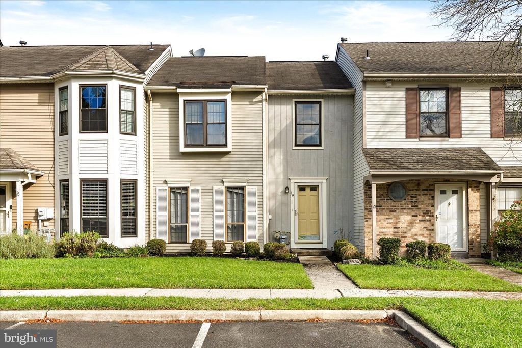 19 DEVON CT, ROBBINSVILLE, NJ 08691 — photo 2