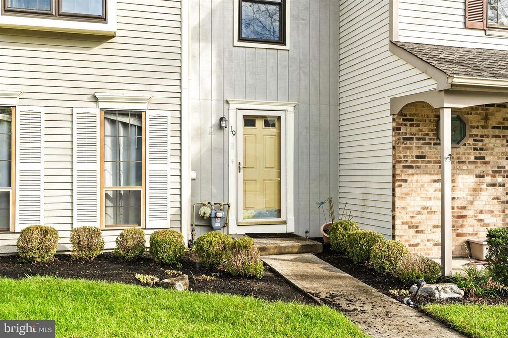 19 DEVON CT, ROBBINSVILLE, NJ 08691 — photo 3