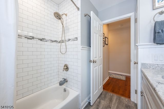 7 Carlson Pl, Parsippany-troy Hills Twp., NJ 07034