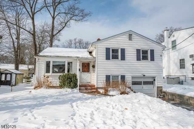 7 Carlson Pl, Parsippany-troy Hills Twp., NJ 07034