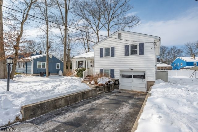 7 Carlson Pl, Parsippany-troy Hills Twp., NJ 07034