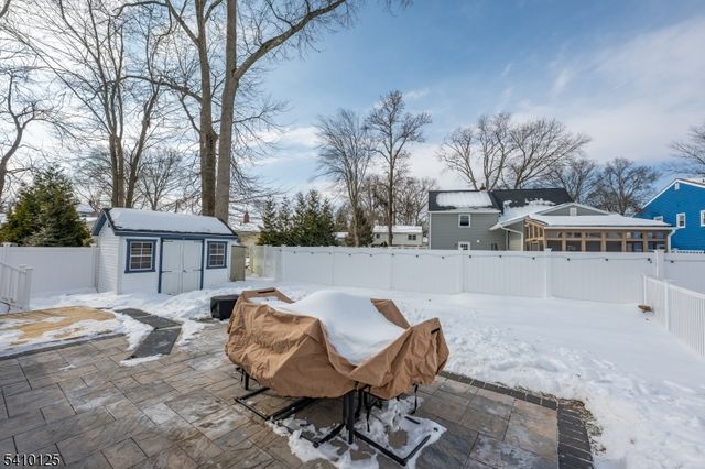 7 Carlson Pl, Parsippany-troy Hills Twp., NJ 07034