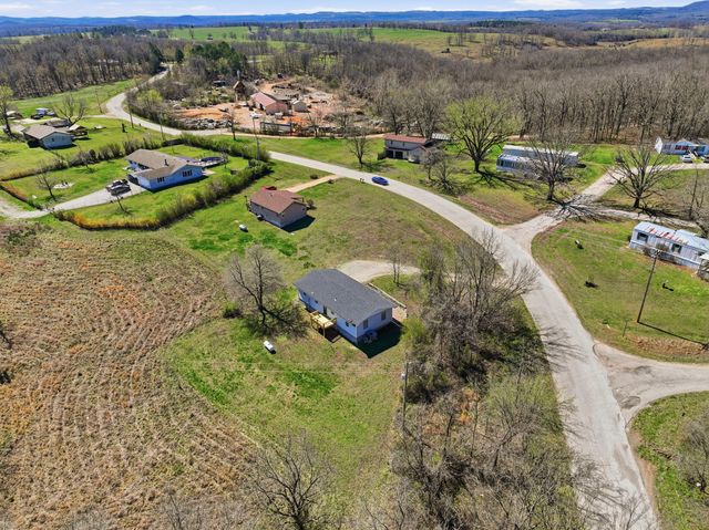 97 County Road 513, Gainesville, MO 65655