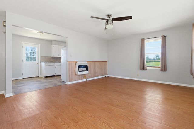 97 County Road 513, Gainesville, MO 65655