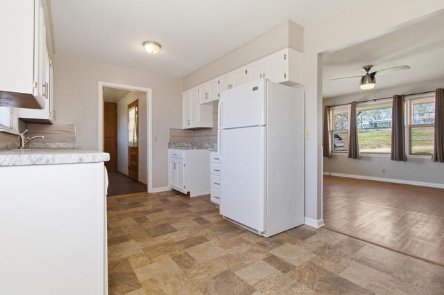 97 County Road 513, Gainesville, MO 65655