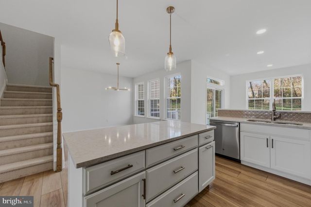 257 GROVE VIEW DR, Hockessin, DE 19707