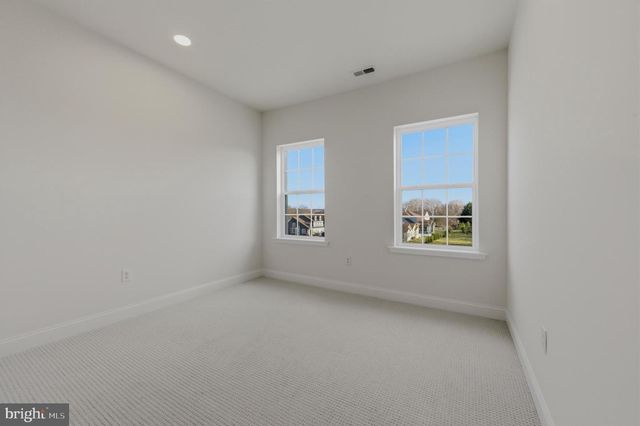 257 GROVE VIEW DR, Hockessin, DE 19707